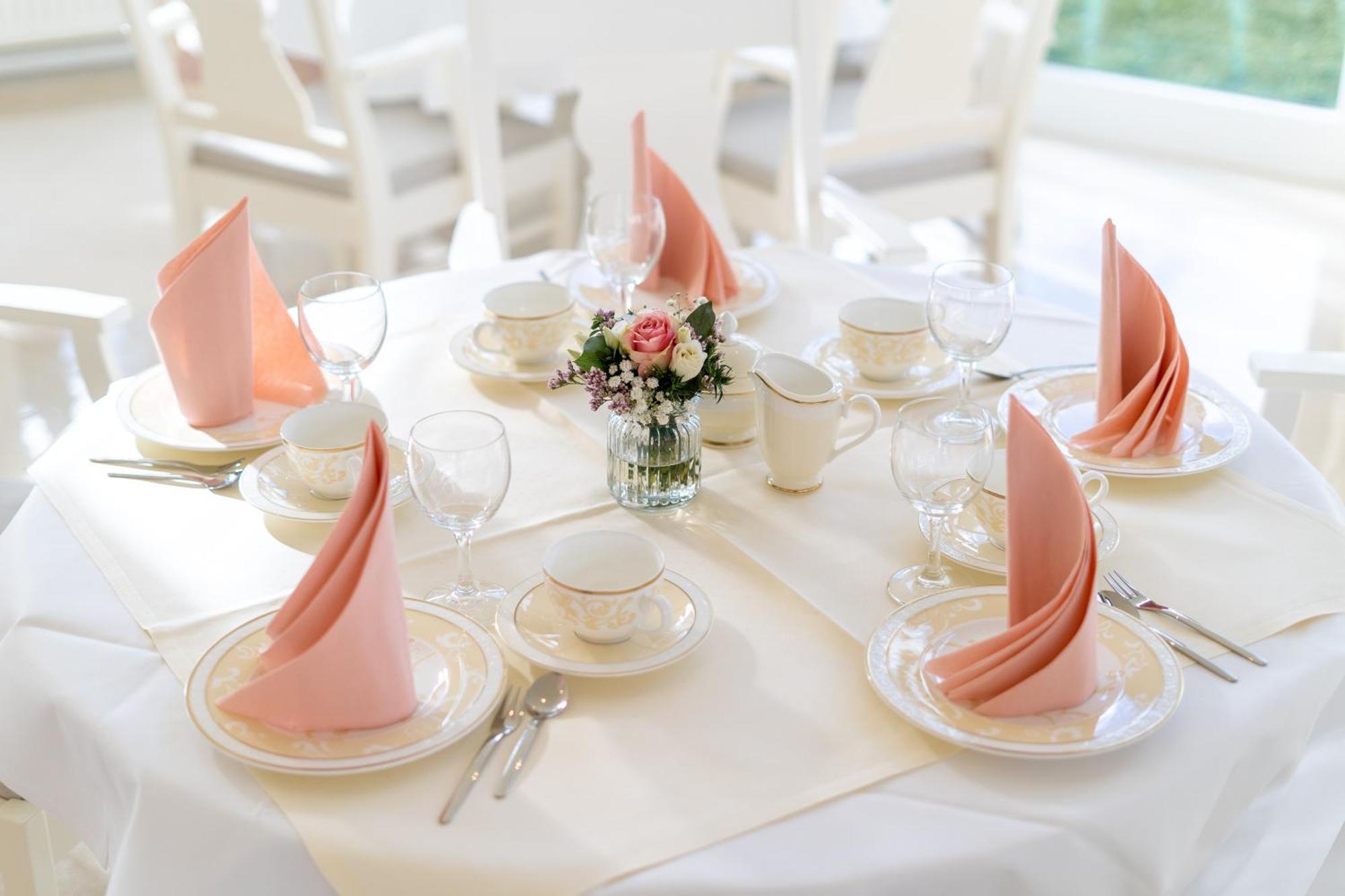 Schlosshotel Wilhelmsthal Calden Екстериор снимка