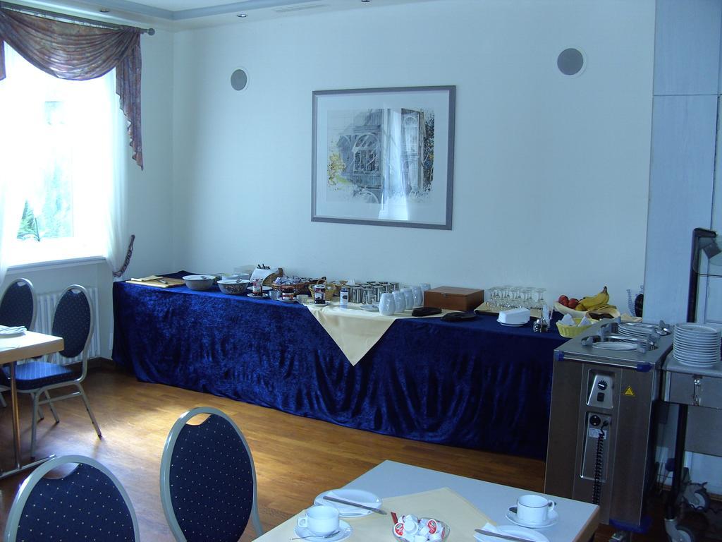 Schlosshotel Wilhelmsthal Calden Стая снимка